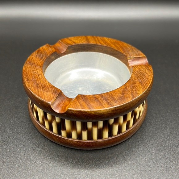 VTG African Olive Wood & Porcupine Quills Ashtray 3.5 in diameter - Picture 1 of 5